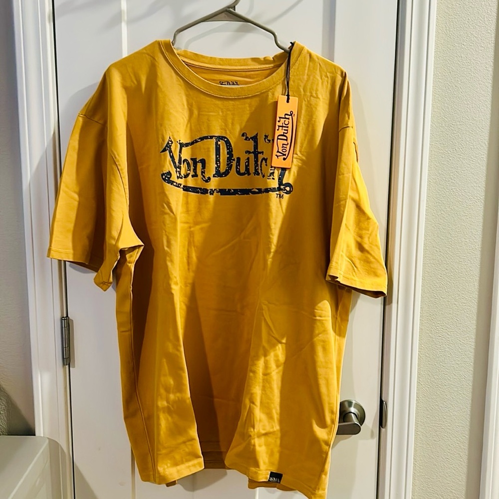 Von Dutch Men's Short Sleeve Distressed Logo T-Shirt Mustard NWT size 2XL